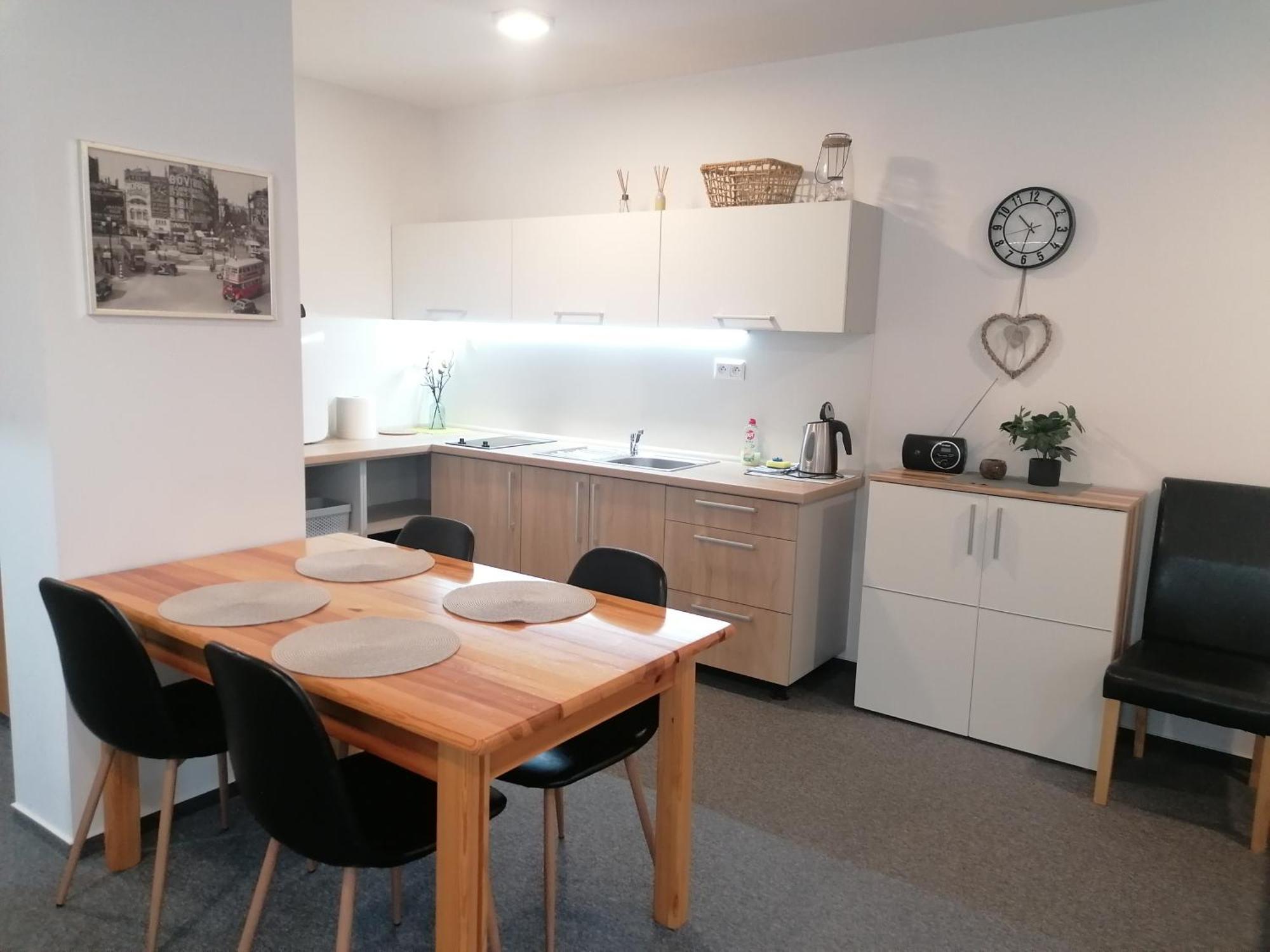 Apartman 26 Mymara Besenova Luaran gambar